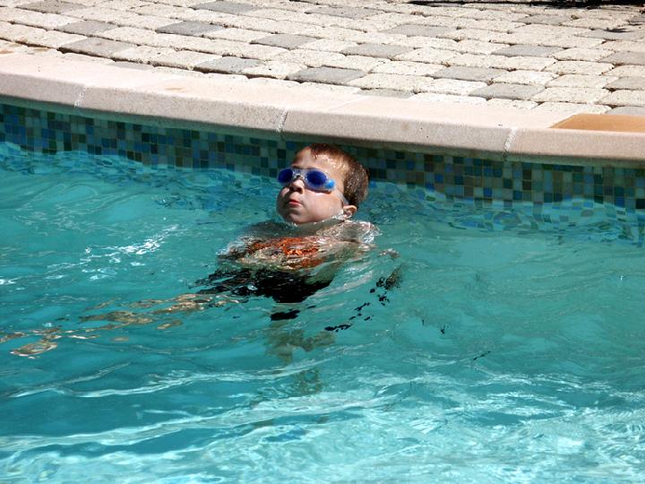 2003-06 006.jpg - DCF 1.0